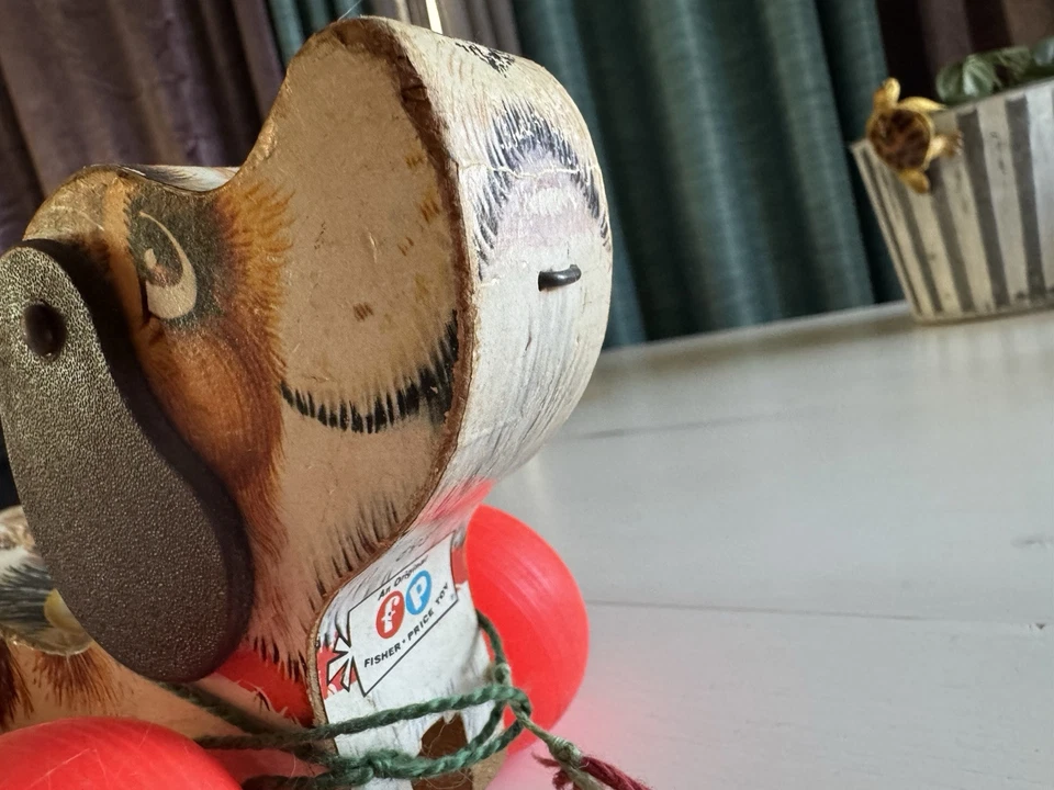 复古 1968 Fisher Price LITTLE SNOOPY Pull Along Puppy Dog 带弹性尾巴 — 第 4/4 张图片