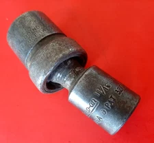 Snap-on Tools USA 11/16” 6 Point 1/2" Drive Shallow Impact Swivel Socket IPL22