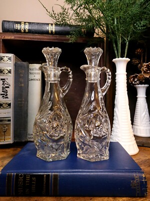 Vintage ANCHOR HOCKING Star of David Oil & Vinegar Bottle Cruets (Set of 2)