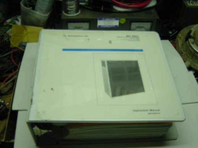 AA USED VINTAGE MOTOROLA  MSF 5000 UHF SERVICE MANUEL