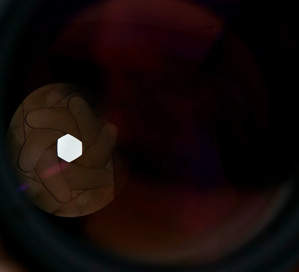 Vintage MC PENTACON Auto 4/200mm M42 mount nice telephoto portrait lens - Image 3 of 4