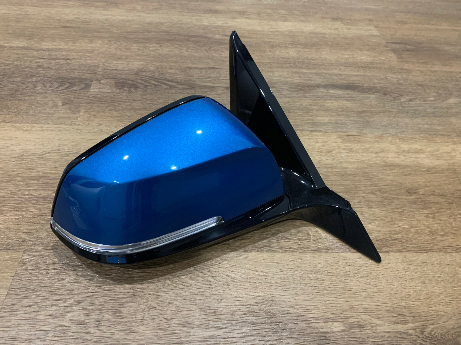 BMW M2 Right Mirror Complete mirror assembly Part 51167268600  