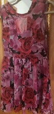 Forever 21 Dress Women Size medium Sweetheart Neckline Floral 