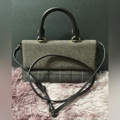 025 BGS: Charles Keith envelope top handle crossbody bag