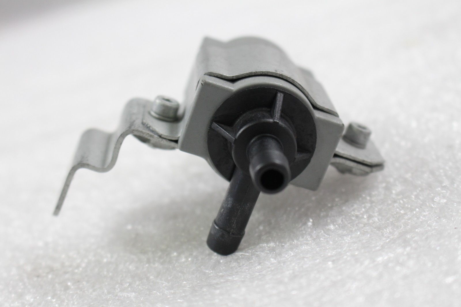 Ferrari 360 Vacuum solenoid valve P/N 178309