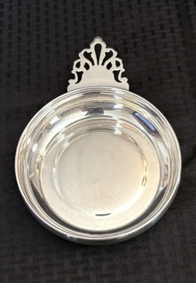 Versatore per bambini in argento sterling Reed & Barton #H67 106 grammi
