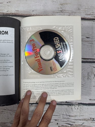Visual FoxPro 3 Unleashed Sams Publishing deuxième édition livre vintage 1996 avec disque - Photo 5/5
