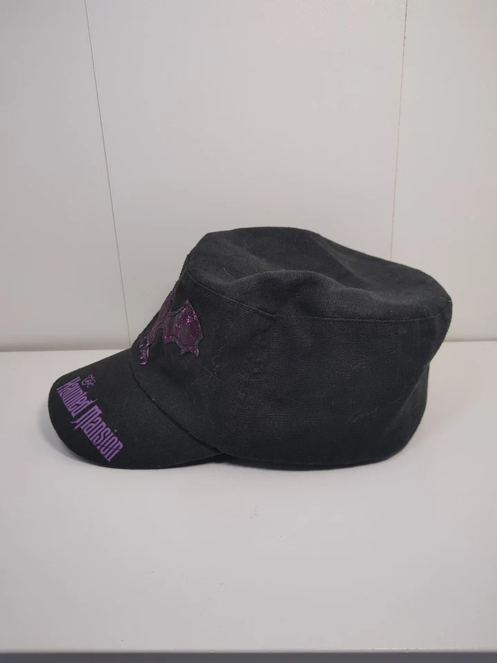 Disney Parks Haunted Mansion “Bat” Logo Fitted Hat. Purple Satin On Inside. NWT Foto 3 de 4