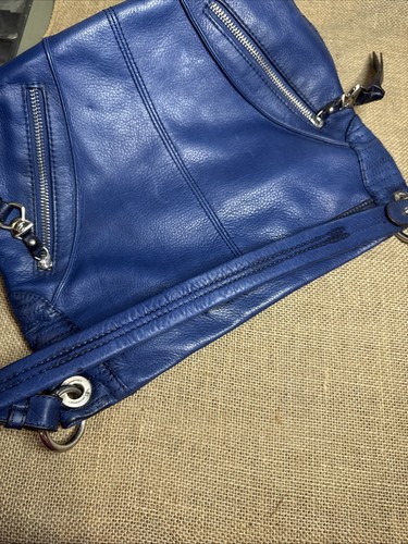 Borsa a tracolla B Makowsky in vera pelle blu royal tonnellate di tasche - Foto 20 di 24