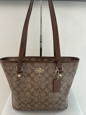 Coach Signature Shoulder Bag 58294