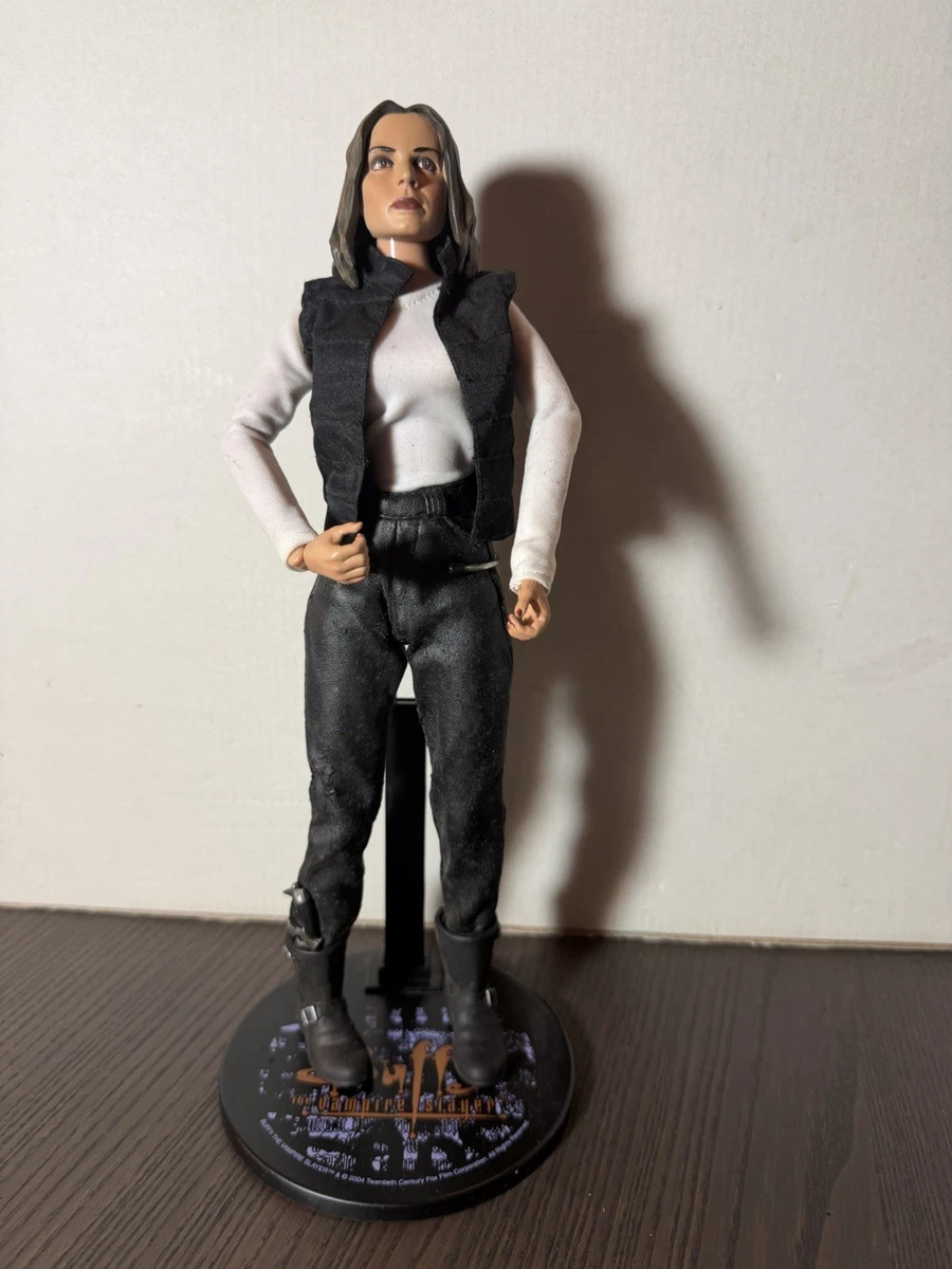 Sideshow Collectibles Buffy the Vampire Slayer Action Figure for