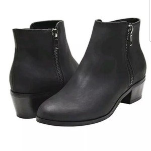 size 2 heeled ankle boots