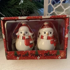 Transpac Happy Snowman Couple Salt and Pepper Shakers Small Hats Scarves