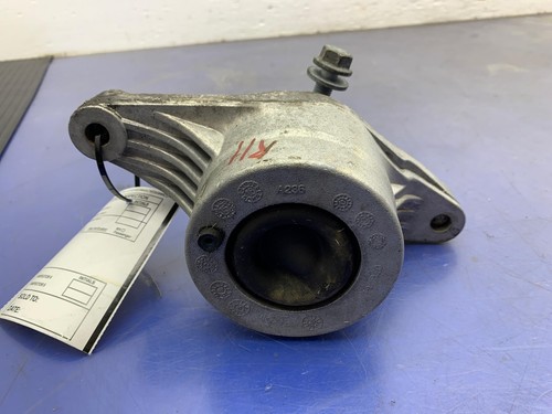 Maserati Levante 2017-2020 Right Side mount P/N 6700036280 Photo - $53