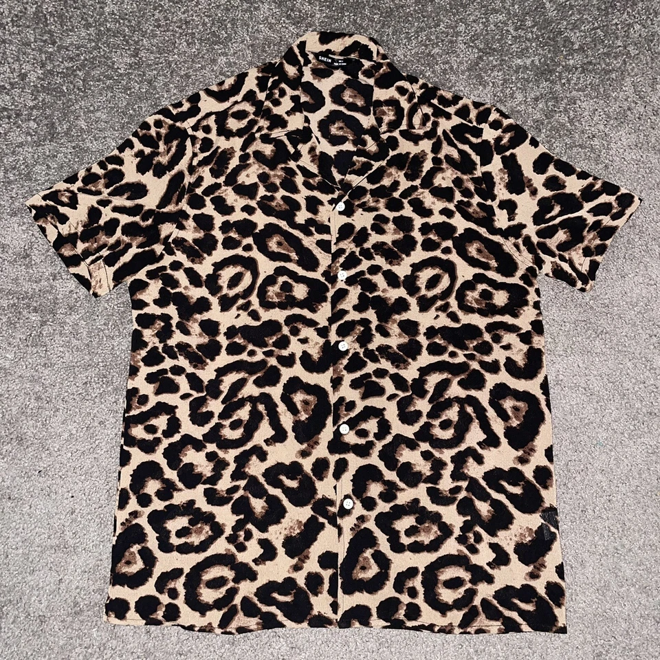SHEIN Men Revere Collar Leopard Shirt & Shorts Set Small