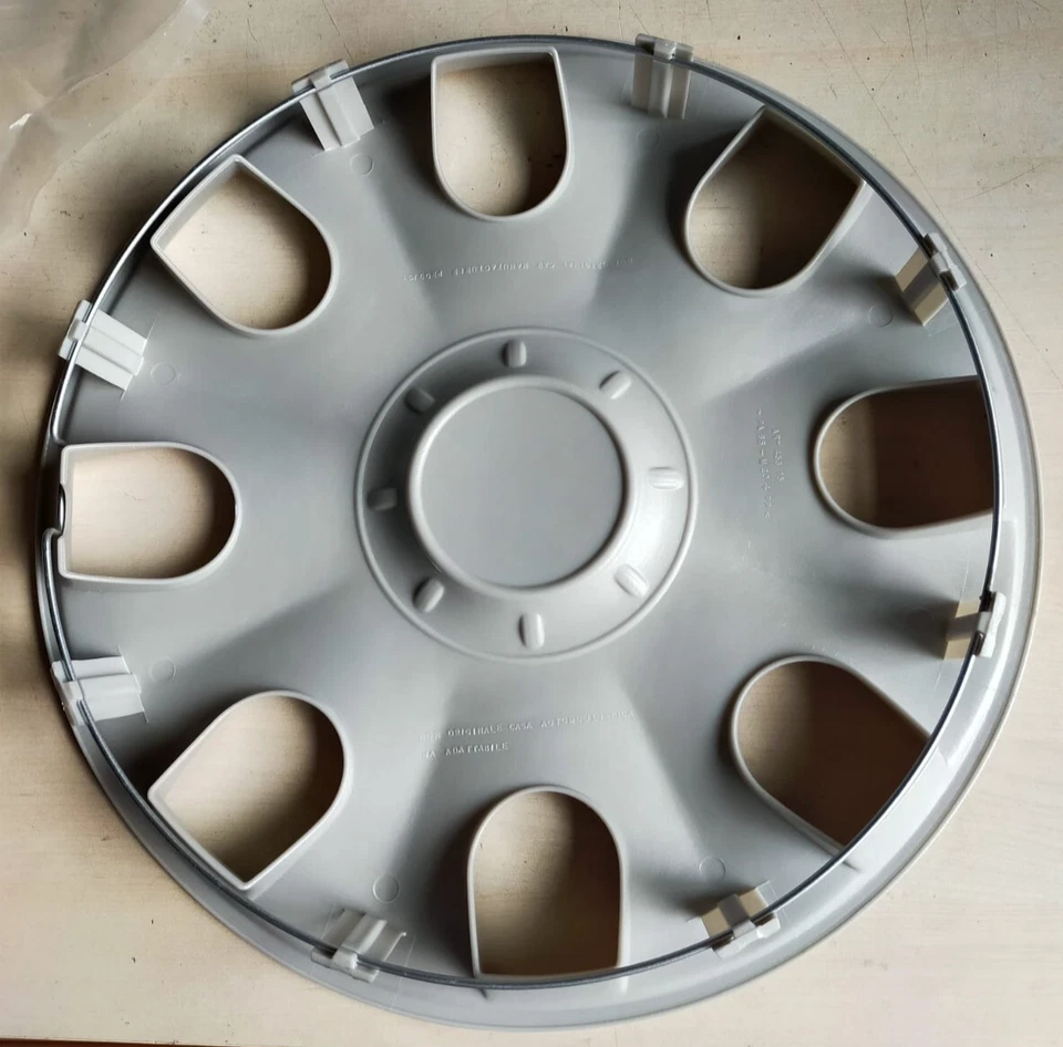 LOT DE 4 ENJOLIVEURS RENAULT CLIO POUR JANTES 15" les photos sont réelles - Photo 3/3