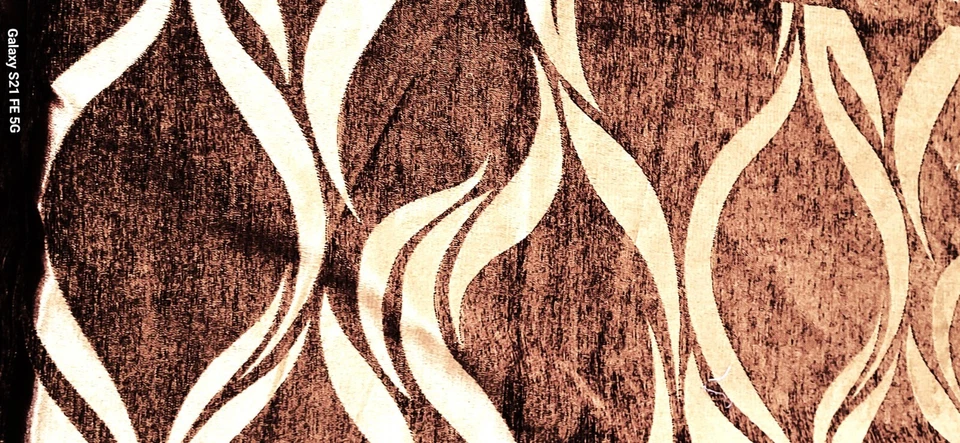 ITALIA INNA SHINE MARRÓN 2 CARAS TERCIOPELO 2 PIEZAS. Restos CADA UNO W 14"x3yd.9"=6yd18" Foto 3 de 4