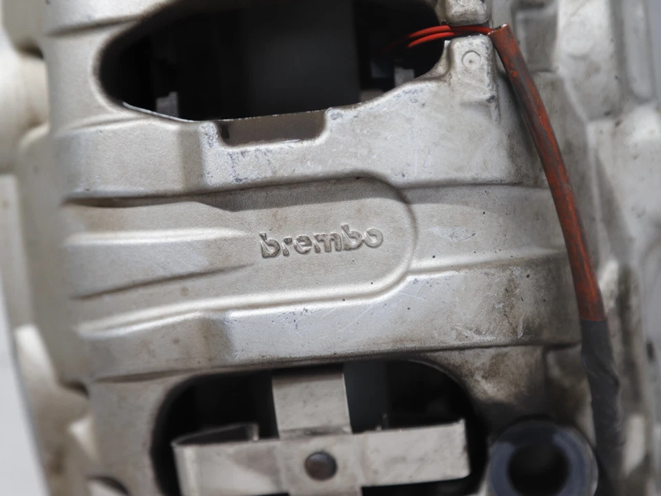 2015-2018 PORSCHE MACAN S FRONT RIGHT PASSENGER SIDE BRAKE CALIPER (BREMBO) OEM - Image 4 of 4