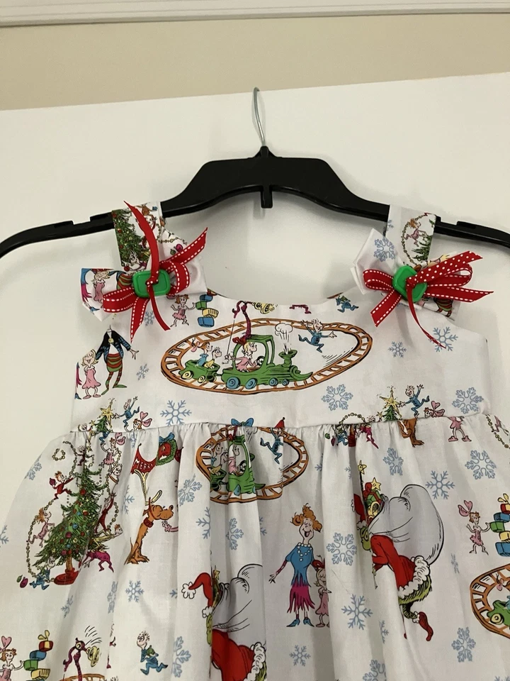 Vestido de Navidad para niñas Grinch talla 4/5 nuevo Foto 2 de 3