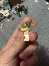 LEGO Star Wars Lot of 2 Sets And 6 Minifigs, Freeco Speeder, Yoda Starfighter