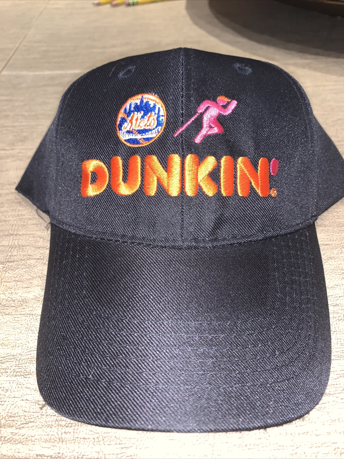 black mets hat