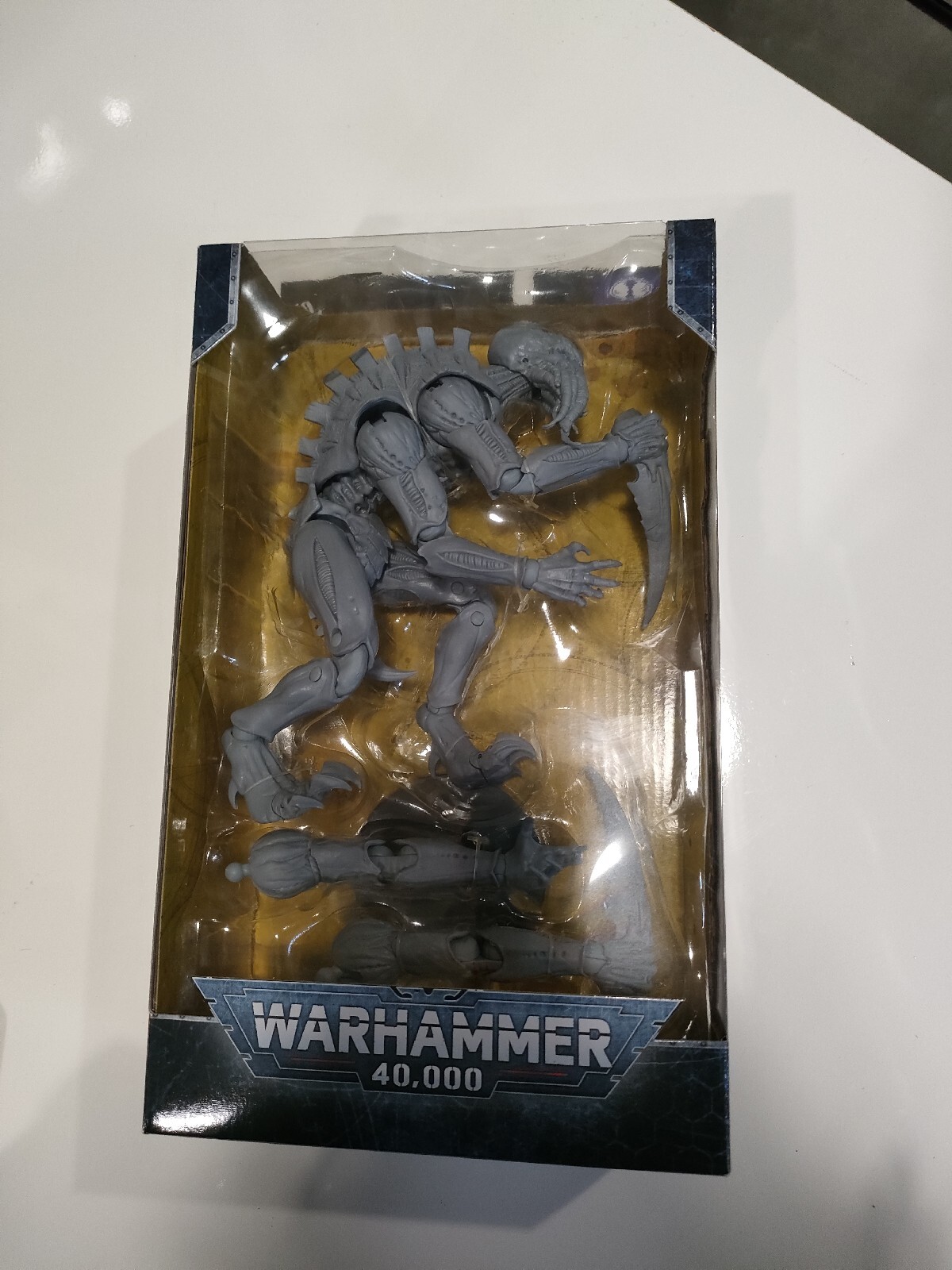 MCFARLANE TOYS - WARHAMMER 40000 - YMGARL GENESTEALER - NUOVO