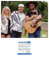HunterGirl Noah Thompson Chayce Beckham Signed 8x10 Photo ACOA American Idol