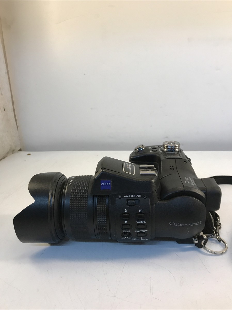 Sony Cyber Shot DSC-F828 8.0MP Digital Camera Zeiss 4 Color CCD