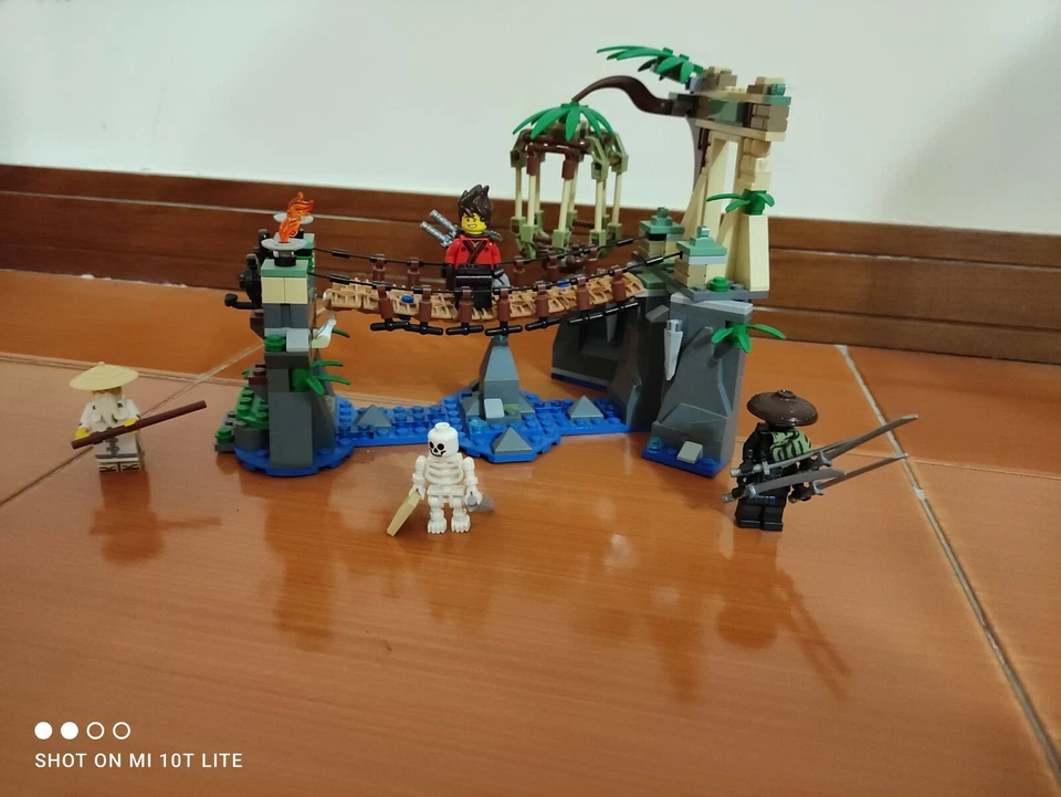 LEGO Ninjago 70608 Master Falls, foto 3 di 4