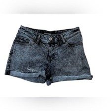 Express black acid wash low rise jean shorts 4 80s