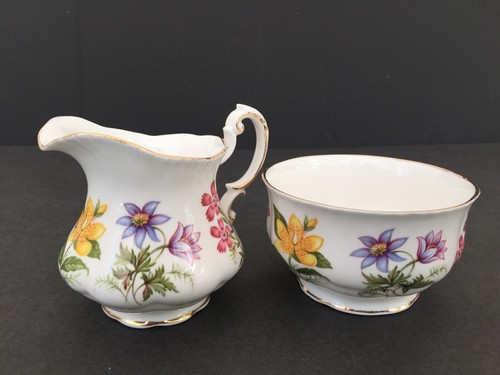 Paragon Fine Bone China Open Sugar Bowl And Creamer Set English Flowers - Picture 2 of 3