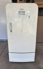Vintage GM General Motors Frigidaire Refrigerator 1940s • Powers On* - Local P/U