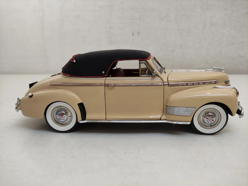 Danbury Mint Chevrolet Special Deluxe 1941 Crema Doppio Assetto Scala 1/24-U19 - Immagine 3 di 4