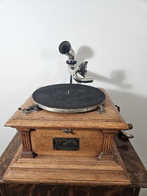 VICTOR TALKING MACHINE Vic-III DISC PHONOGRAPH 