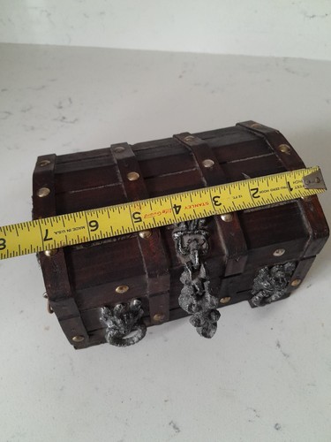 Vintage Gothic Style Wooden Lion Head Treasure Chest Wooden MCM Jewelry Box - Picture 12 of 14
