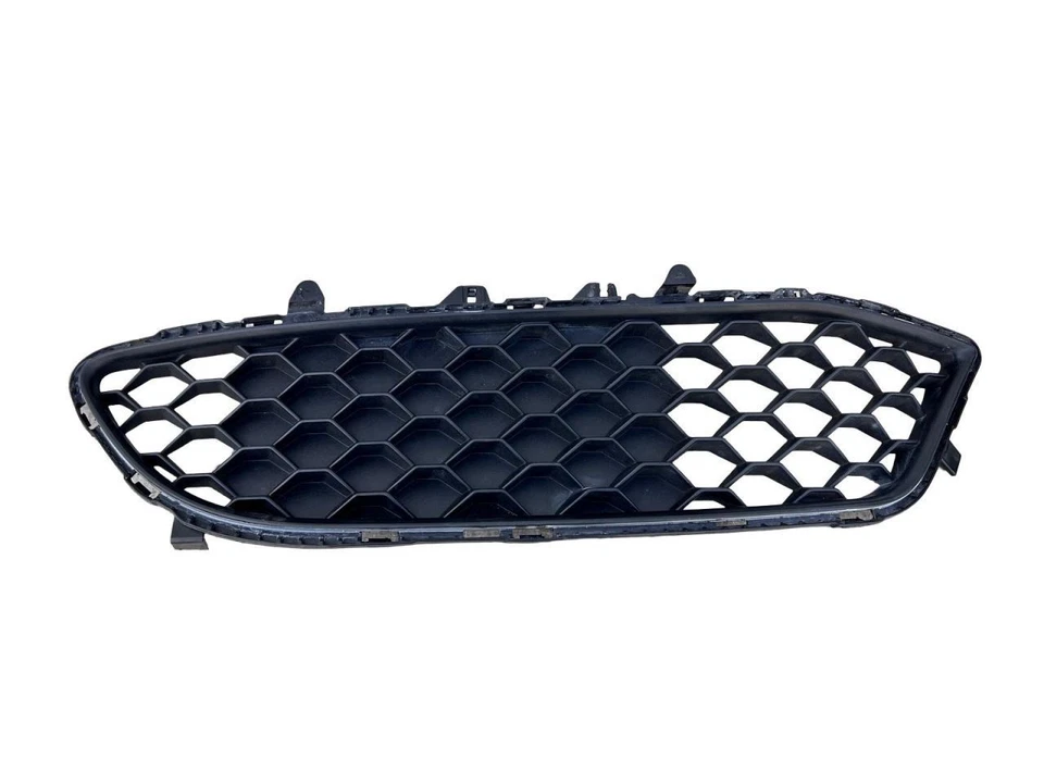 Parachoques delantero izquierdo negro Alfa-Romeo Giulia 2017-2019 Foto 2 de 4