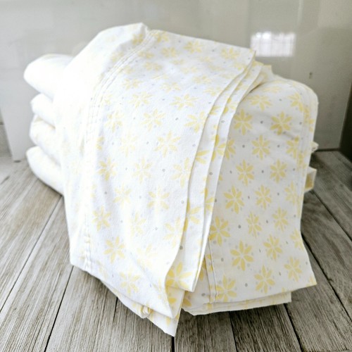 Kohl's The Big One 2 Twin Bed Sheets Sets Yellow and White Floral Daisy All Over - Picture 20 of 21