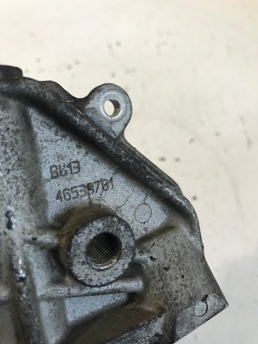 Alfa Romeo 147 Bracket 46539781 Genuine 1.9 Jtd 2004 - Picture 2 of 8
