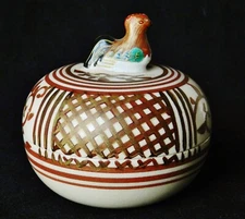 Antique Meiji Japanese Satsuma Kogo Incense Container for Hatsu-Gama