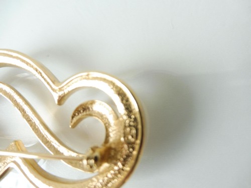 Beautiful Striking Pin ___ With Glitter Stones _____ Pierre Lang ____ - Picture 4 of 4