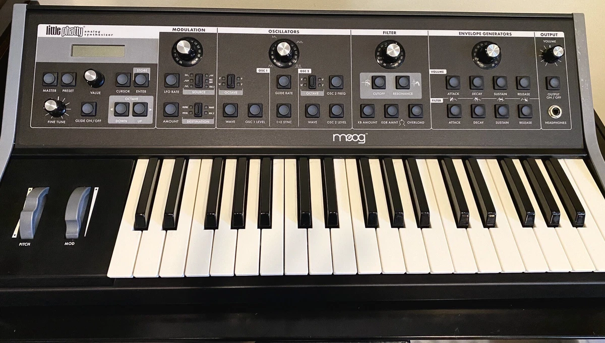 Moog 2024 synthesizer ebay