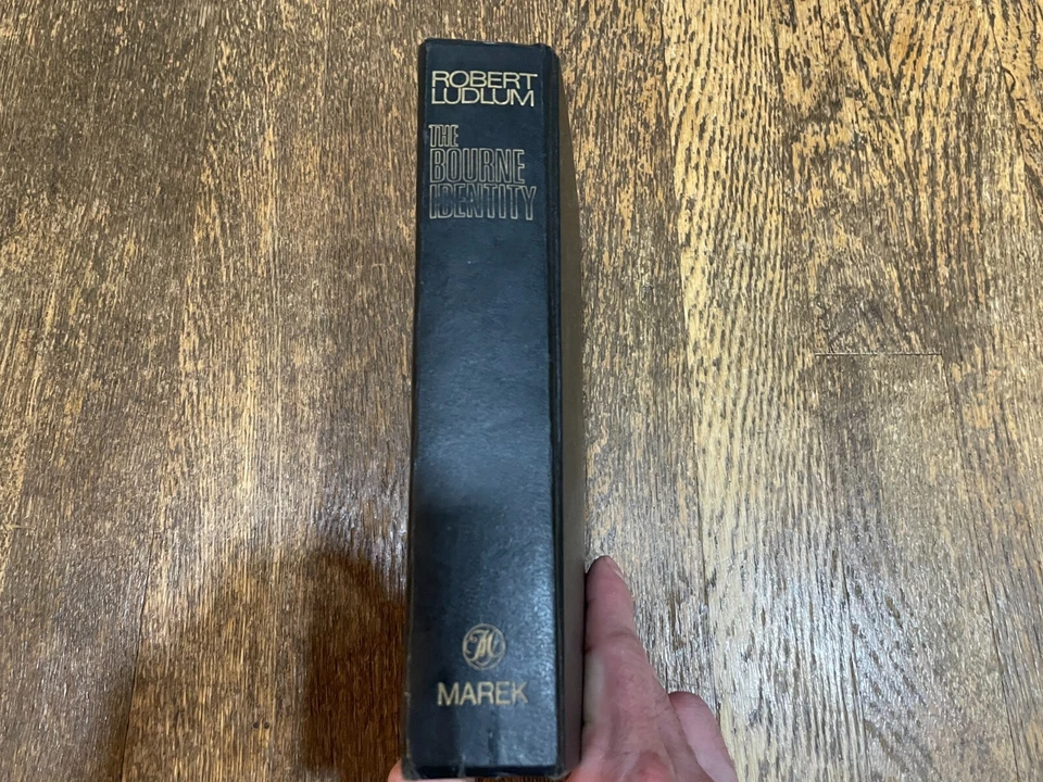 SIGNED The Bourne Identity Robert Ludlum HC Book First Edition 1980 Foto 2 de 4