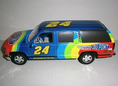 Jeff Gordon NASCAR Brookfield Collectors Guild Chevy Suburban 1:25 Diecast Bank - Picture 2 of 5