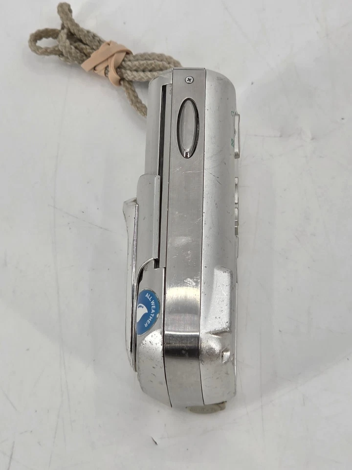 Câmera Digital Olympus Stylus 300 Prata Point And Shoot Sem Bateria NÃO TESTADA - Imagem 4 de 4