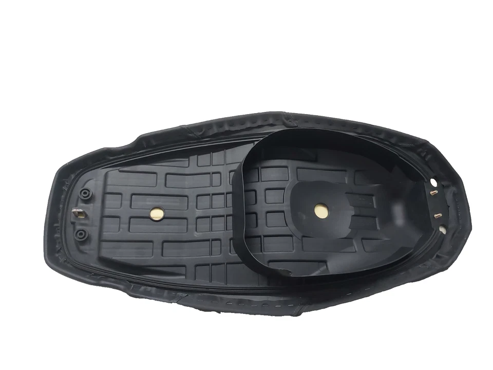 PEUGEOT TWEET 125 2023 2025 Selle Originale Avec Petit Dommage Partie Inférieure - Photo 2/4