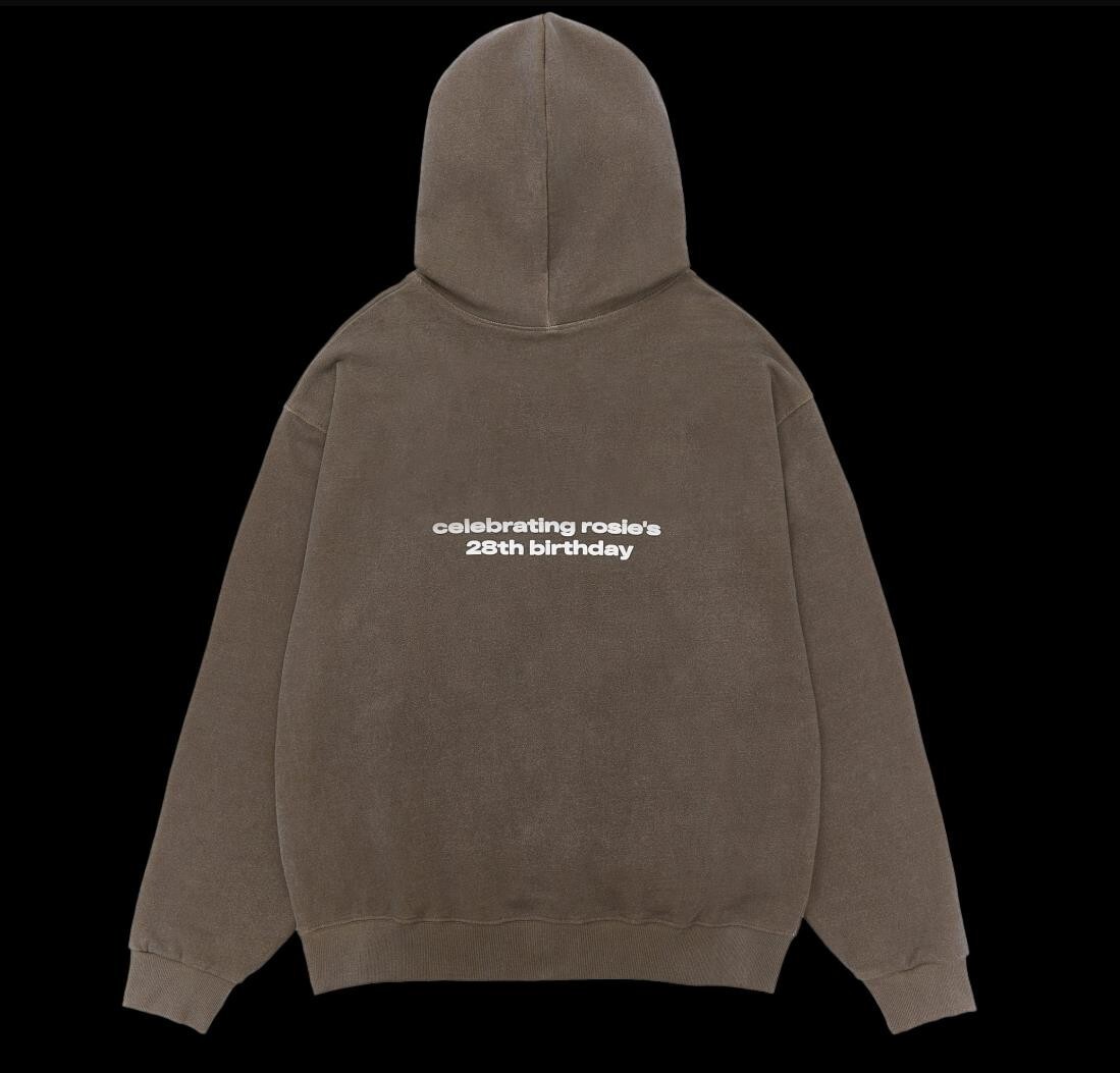 BLACKPINK ROSE ロゼ She's 28 Hoodie - Pink Apparel – ROSÉ