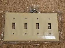 NOS Vintage MCM Sierra Ivory Bakelite Ribbed 4 Toggle Wall Switch Plate D-4-I
