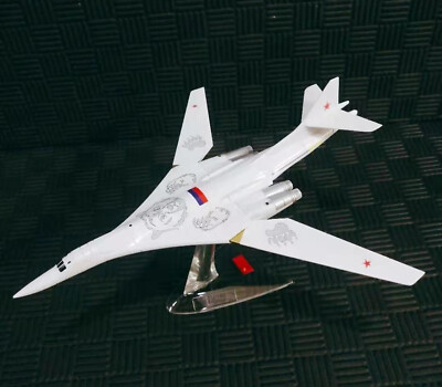 WLTK 1/200 Russian TU-160 Strategic Bomber Bear Painting Diecast