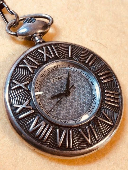 Reloj Bolsillo Cuarzo Fósil Vintage con Caja de Madera Foto 2 de 4