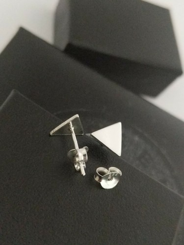 925 Sterling Silver Small Tiny Geometric Triangle Stud Earrings, Christmas Gift - Picture 1 of 5